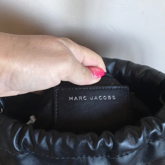 Marc Jacobs small scrunch crossbody handbag - Picture 6 of 7